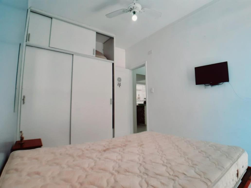 Apartamento Vento E Mar - 2 Quartos Com Sacada Na Quadra Da Praia Do Gonzaga Santos Kültér fotó