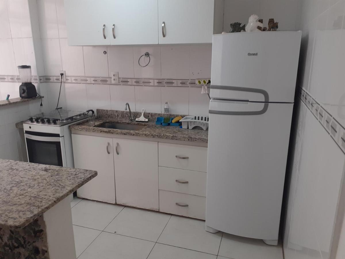 Apartamento Vento E Mar - 2 Quartos Com Sacada Na Quadra Da Praia Do Gonzaga Santos Kültér fotó