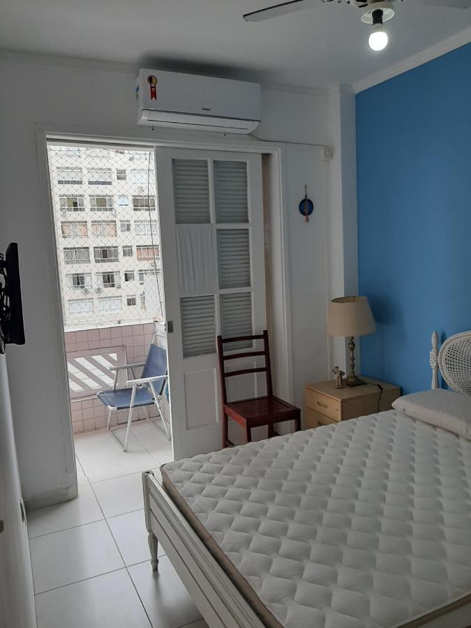 Apartamento Vento E Mar - 2 Quartos Com Sacada Na Quadra Da Praia Do Gonzaga Santos Kültér fotó