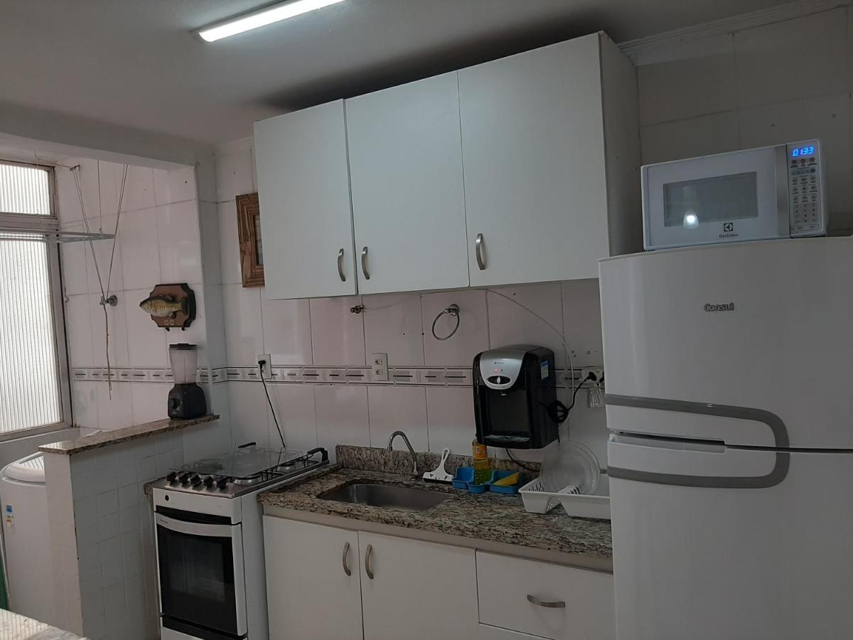Apartamento Vento E Mar - 2 Quartos Com Sacada Na Quadra Da Praia Do Gonzaga Santos Kültér fotó
