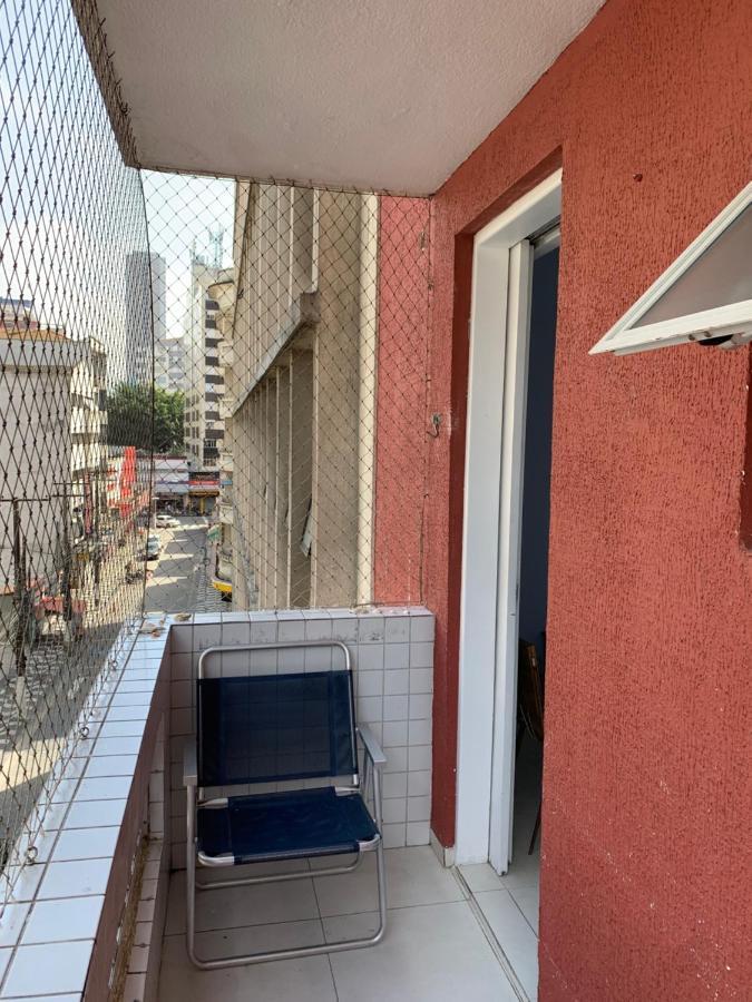 Apartamento Vento E Mar - 2 Quartos Com Sacada Na Quadra Da Praia Do Gonzaga Santos Kültér fotó